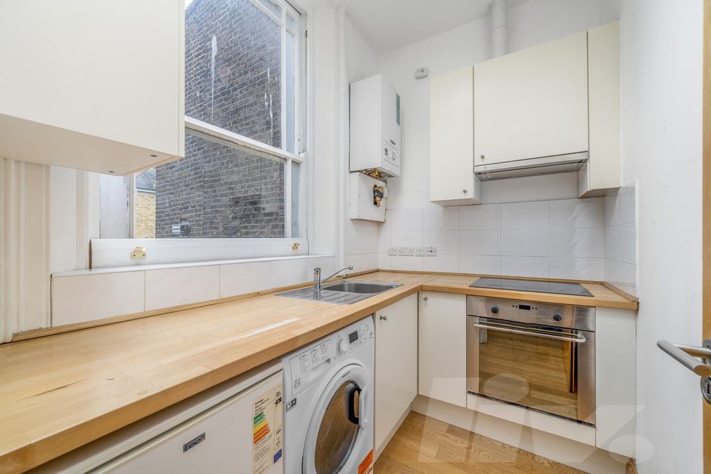 Property photo 3 of 11 Photo 6