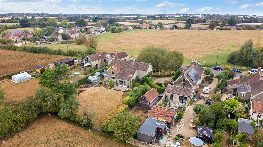 Property photo 2 of 18 Aerial