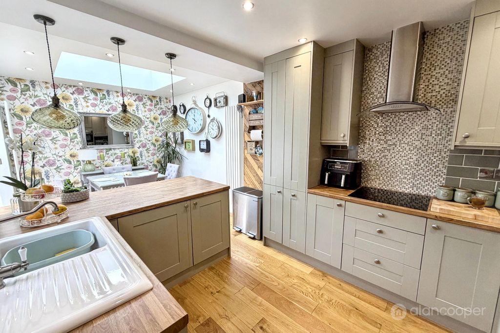 Property photo 3 of 42 5167876