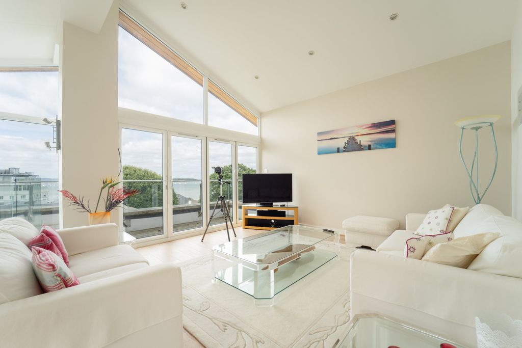 Property photo 2 of 19 Byron Bay-  By Ben Parker-36