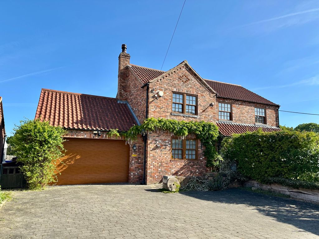 Property photo 1 of 37 Img_0412