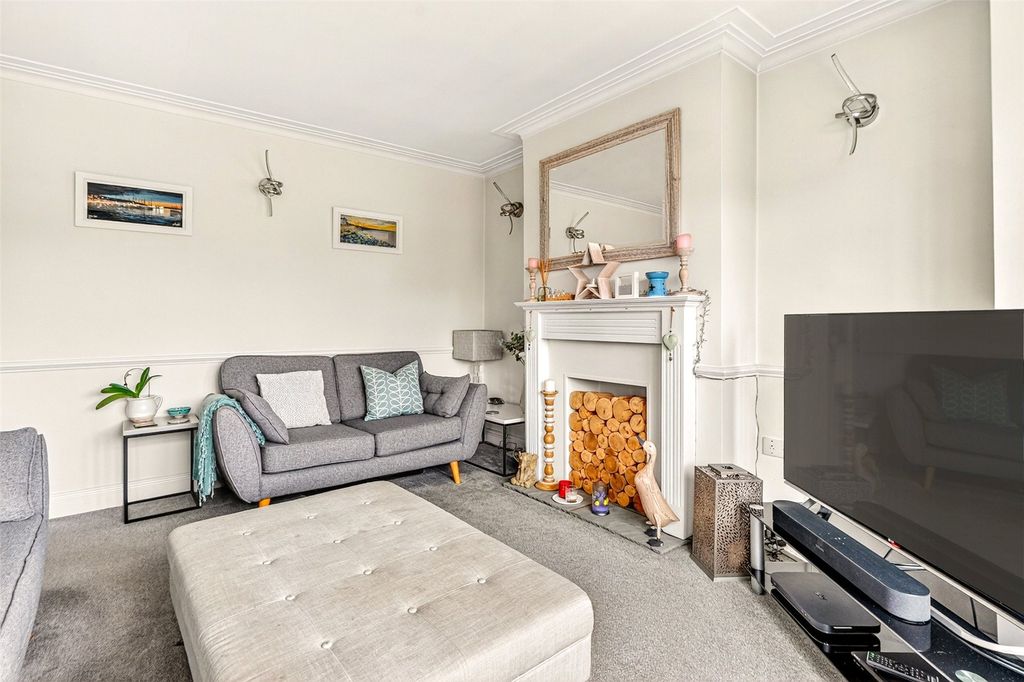 Property photo 2 of 20 Picture No. 06