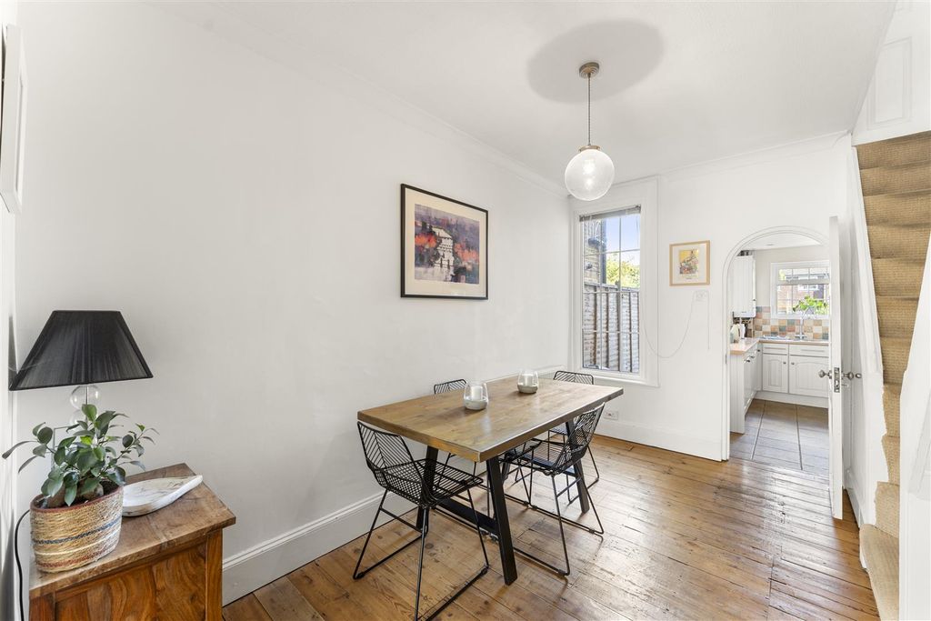 Property photo 3 of 15
