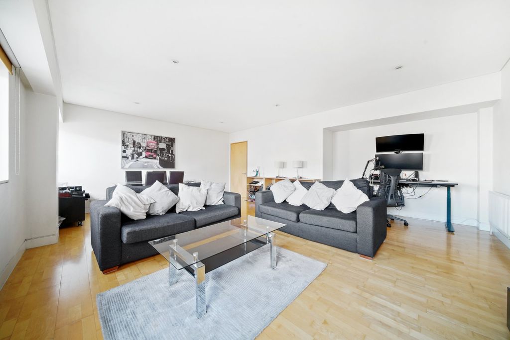 Property photo 1 of 17 Picture No. 19