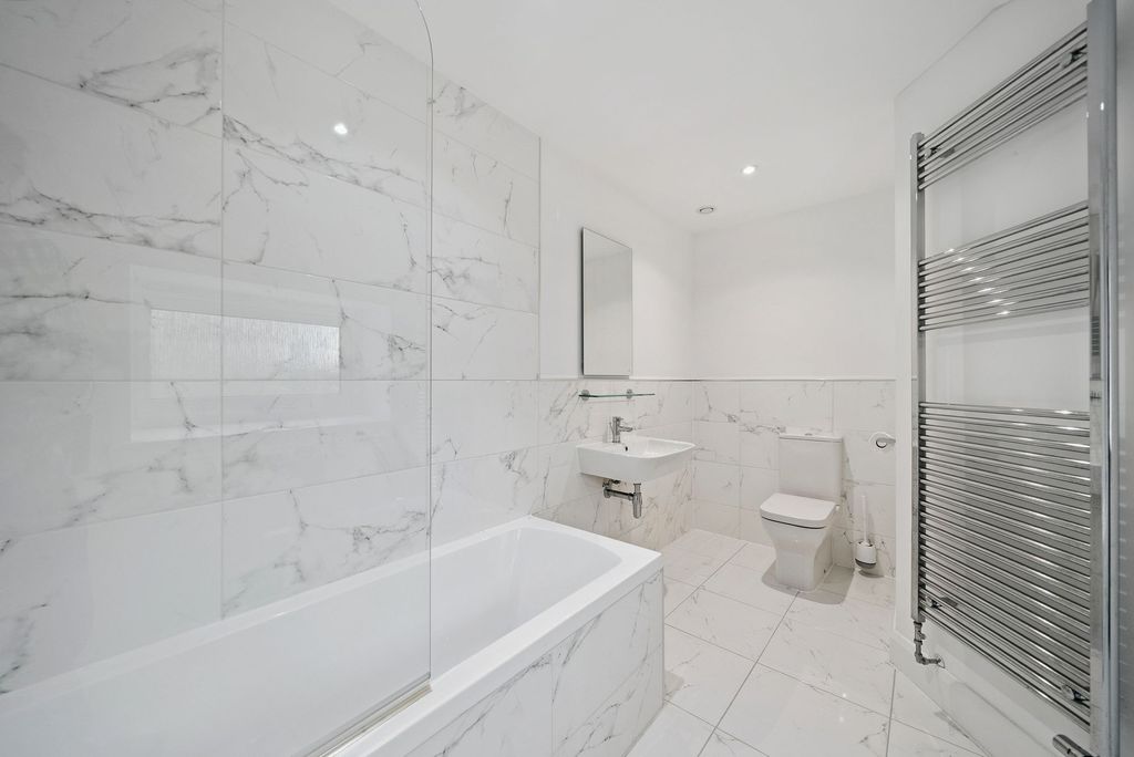 Additional image 11 of 2 bed flat for saleFlat C, Braeholm, 31 Montrose Street East, Helensburgh G84