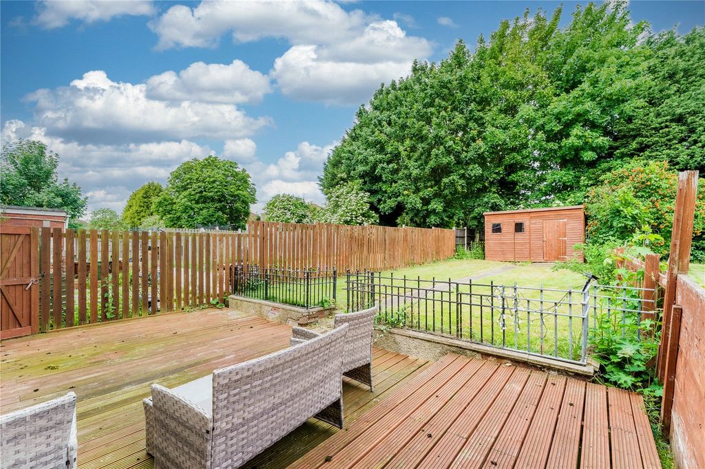 Property photo 2 of 21 Picture No. 31