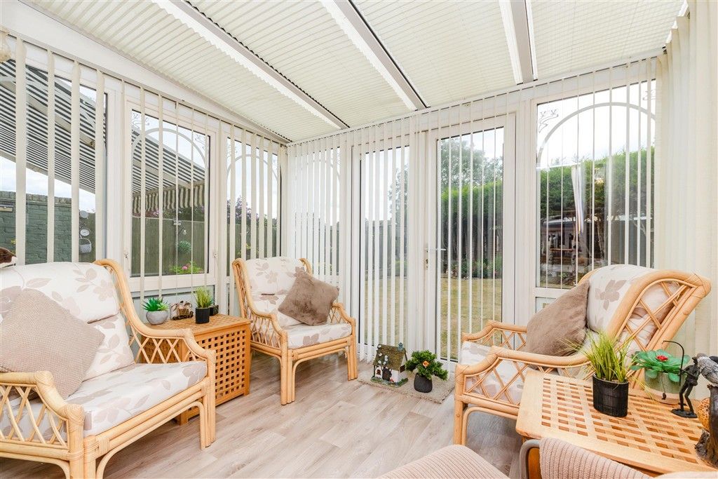 Property photo 3 of 12 Conservatory