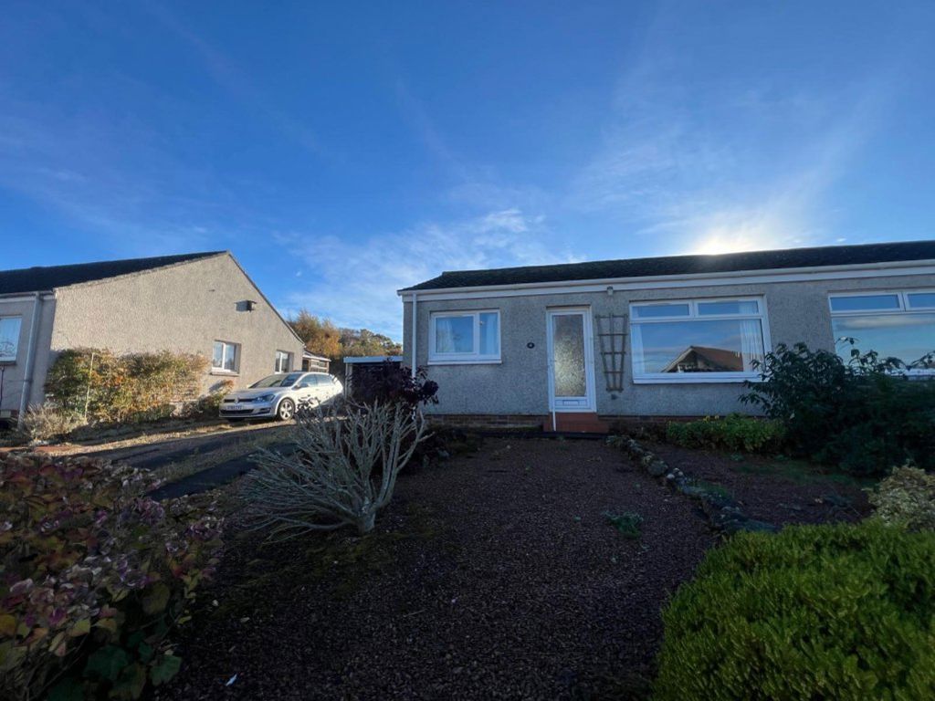 Property photo 1 of 8