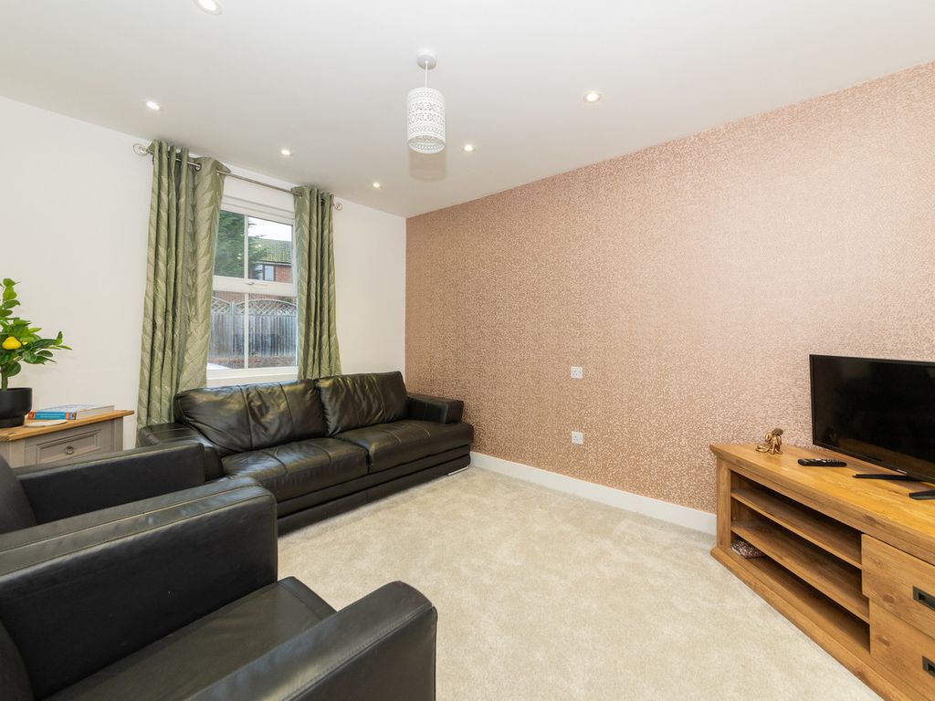 Property photo 1 of 36