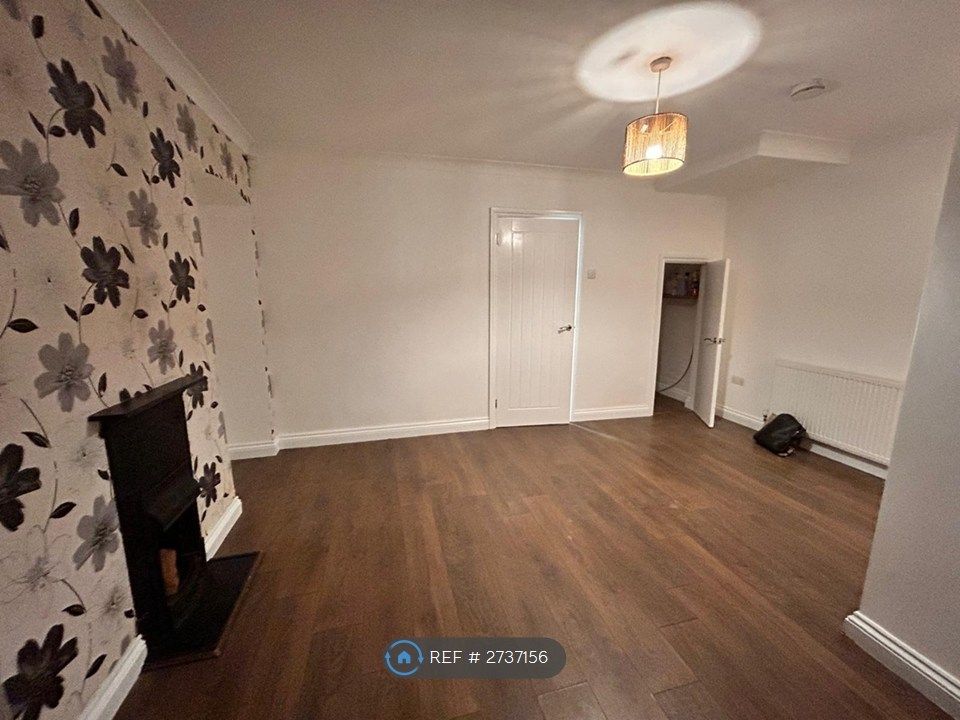 Property photo 3 of 4 Lounge