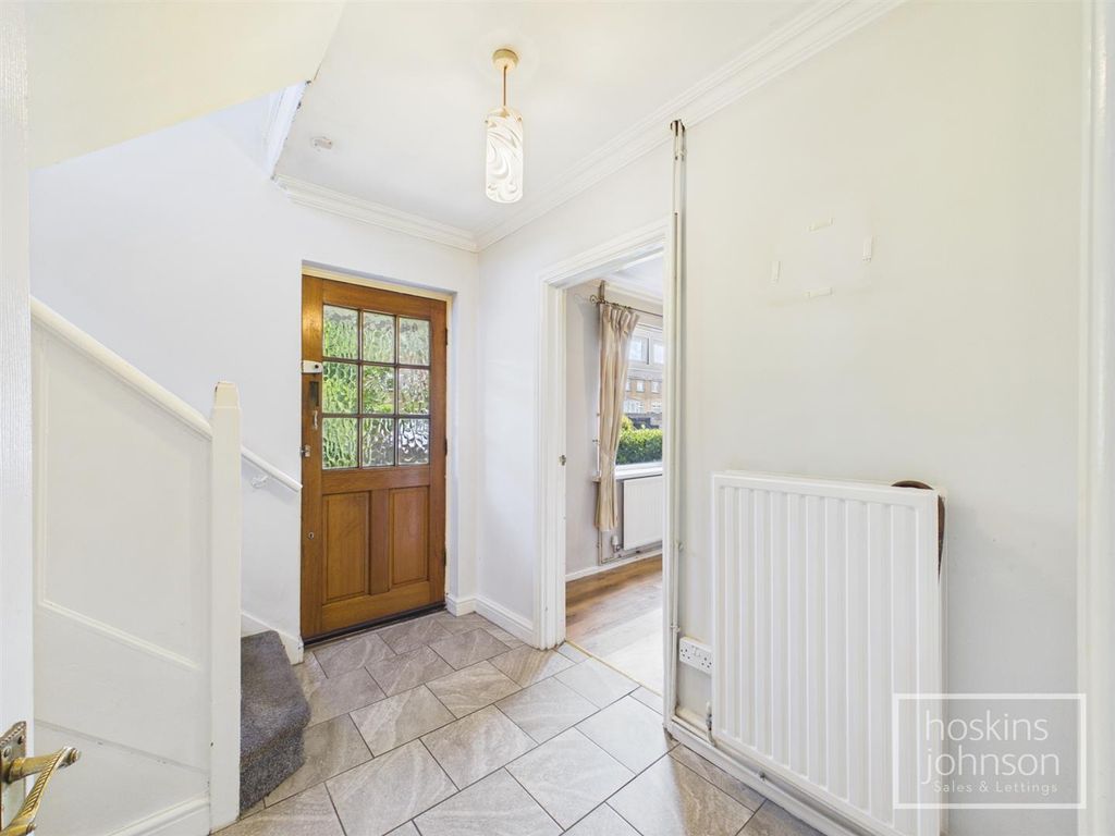 Property photo 2 of 25 Entrance Hall
