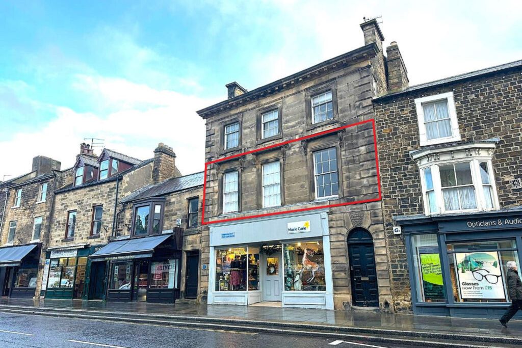 Property photo 1 of 5 Flat D, 23 Horsemarket, Barnard Castle, County Durham DL12 8LX