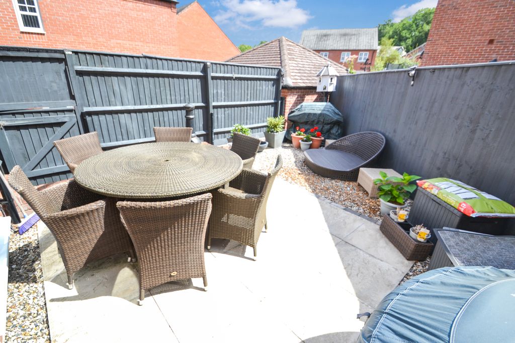 Property photo 2 of 16 Rear Garden