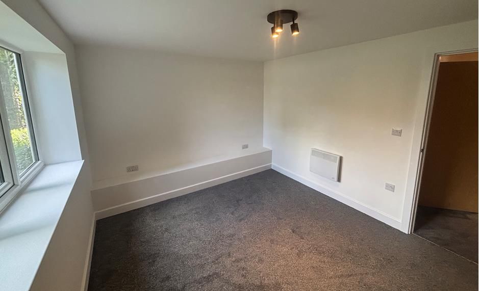 Property photo 3 of 5 Bedroom 3