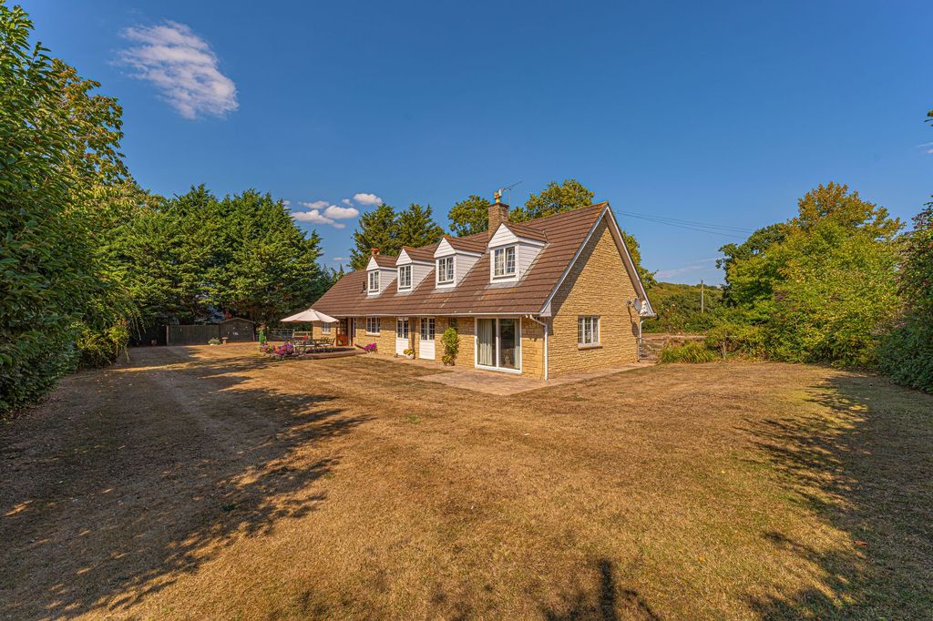 Property photo 1 of 36