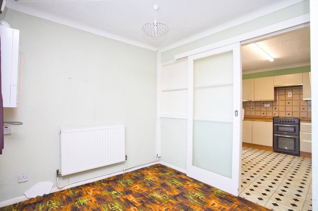 Property photo 3 of 11 Picture 3