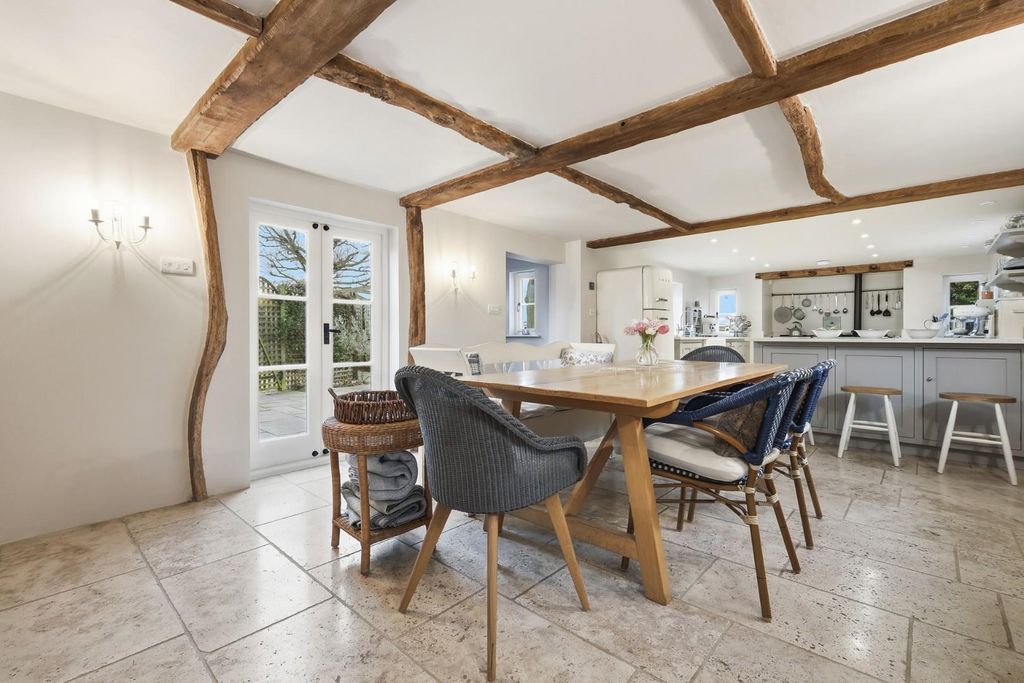 Property photo 2 of 26 Kitchen/Dining Room