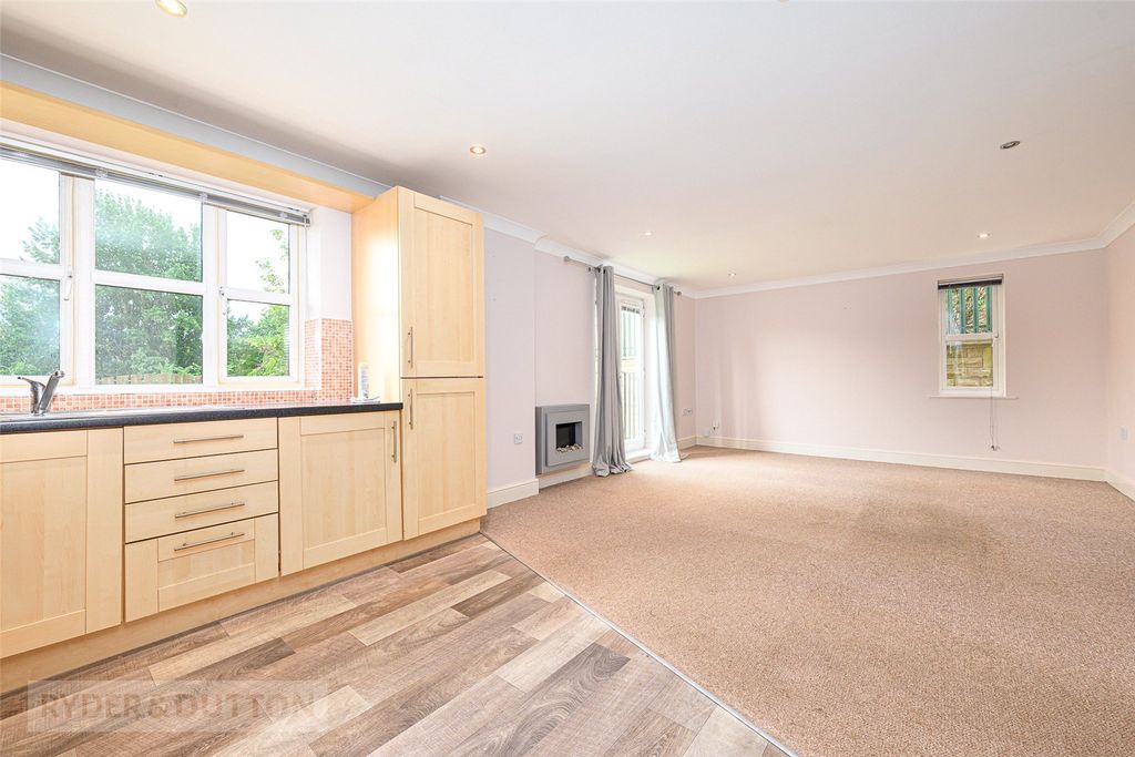 Property photo 2 of 17 Open Plan