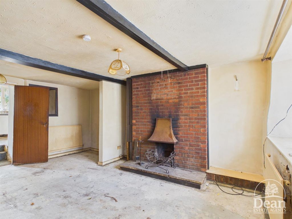 Property photo 3 of 9