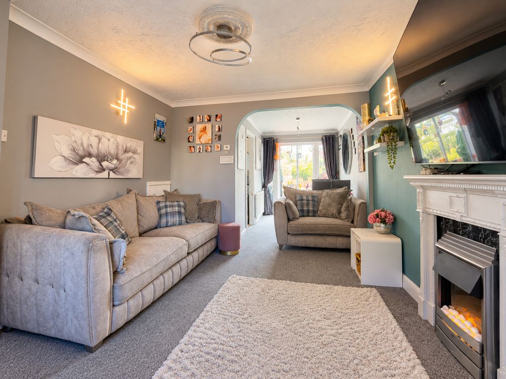 Property photo 2 of 19