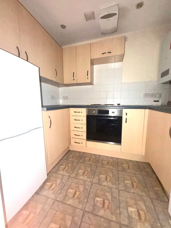 Property photo 1 of 3
