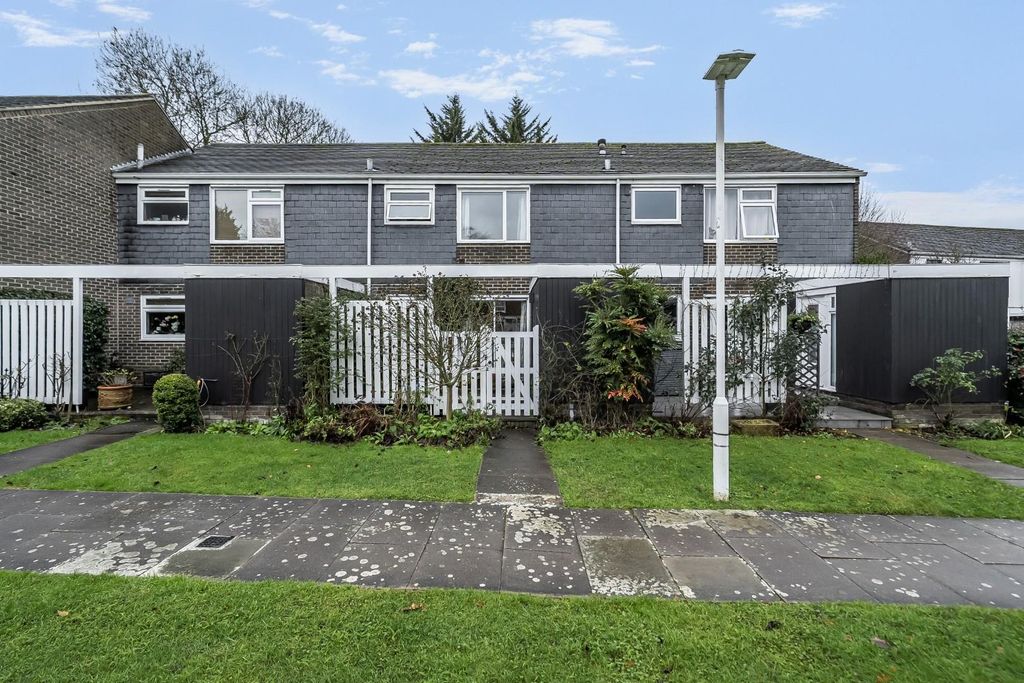 Property photo 1 of 12