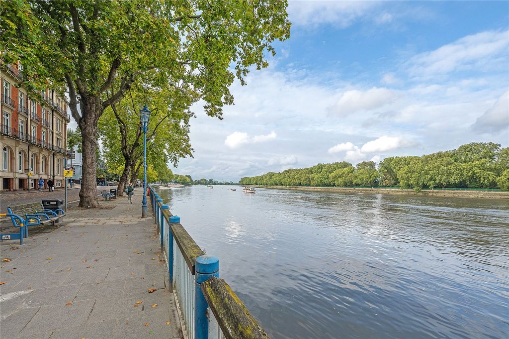 Property photo 3 of 12 Picture No. 24