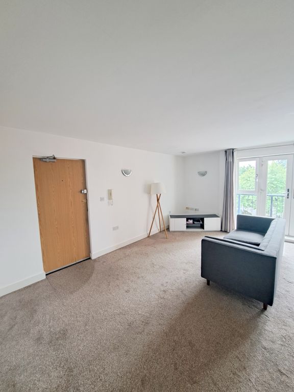Property photo 1 of 5 Living Room