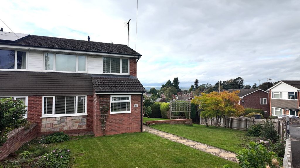 Property photo 2 of 27