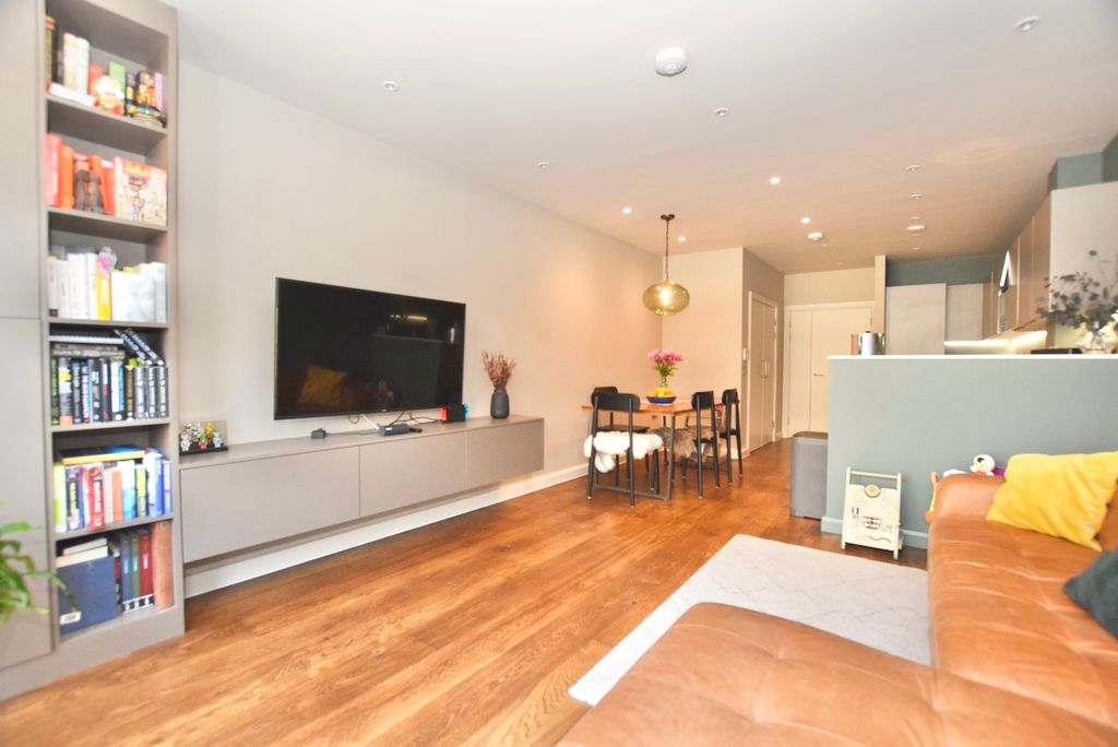 Property photo 3 of 29 Photo 2