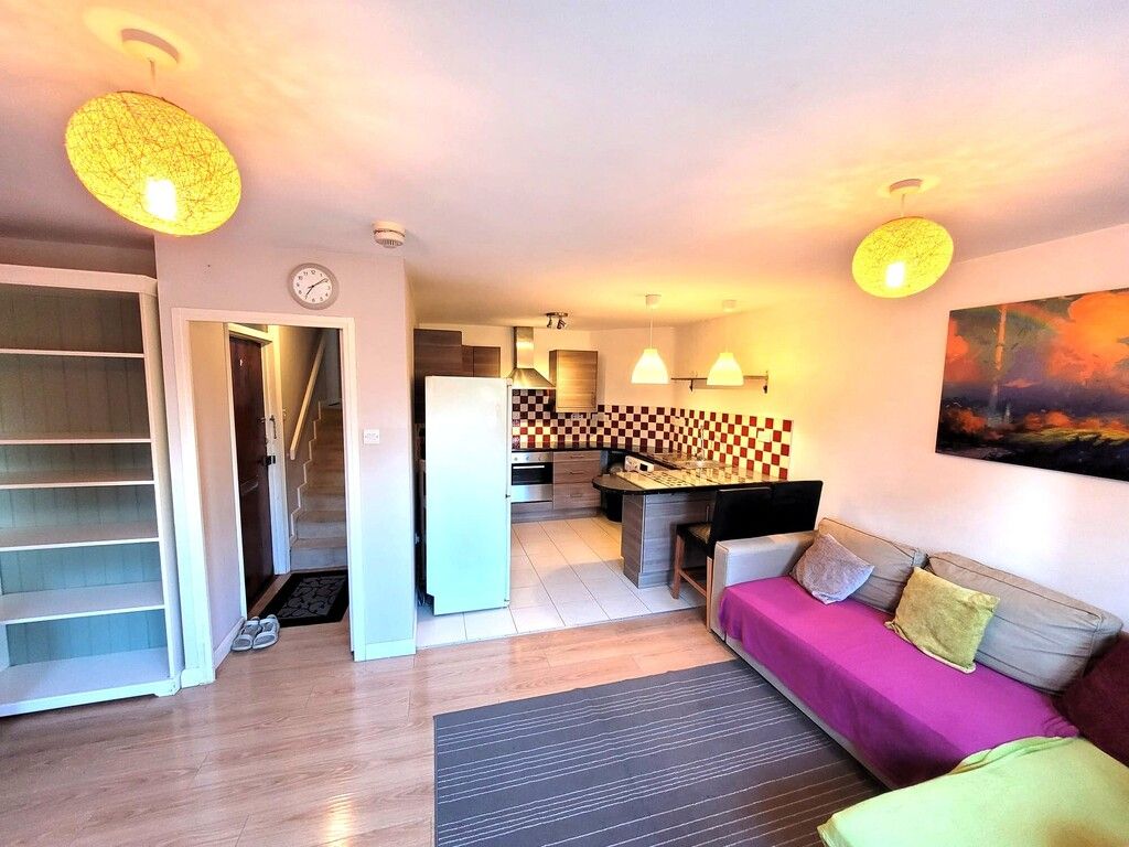 Property photo 2 of 10 Open Kicthen