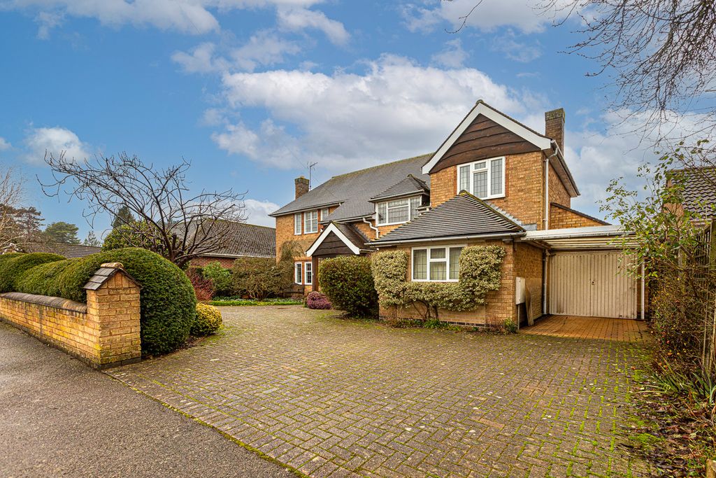 Property photo 1 of 35