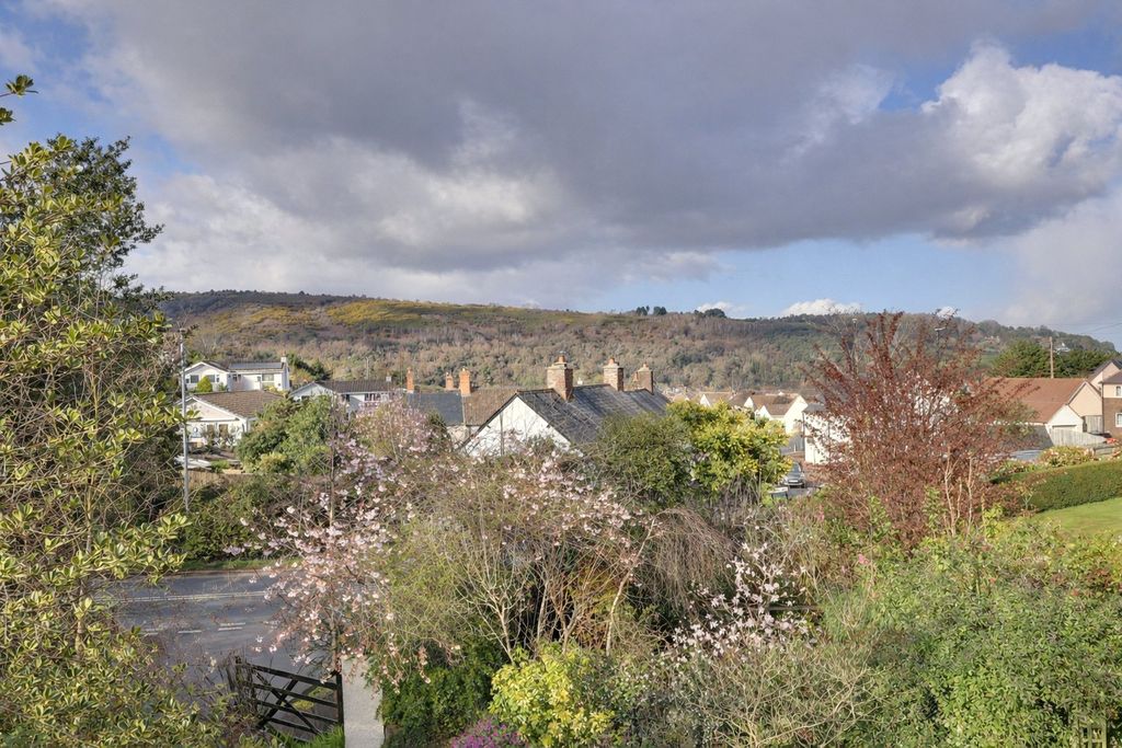 Property photo 2 of 16 2 - Picture No. 67