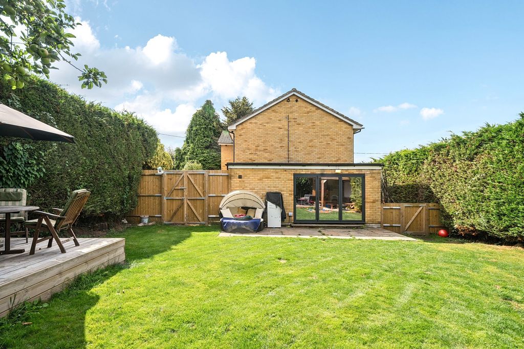 Property photo 2 of 15 Garden