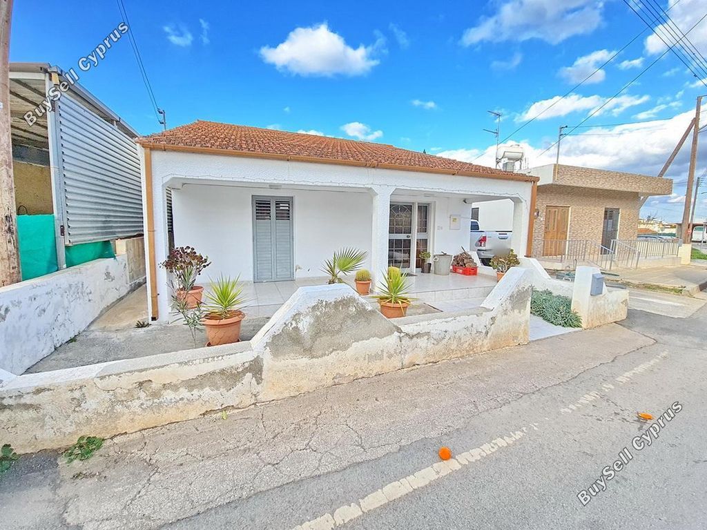 Property photo 1 of 22