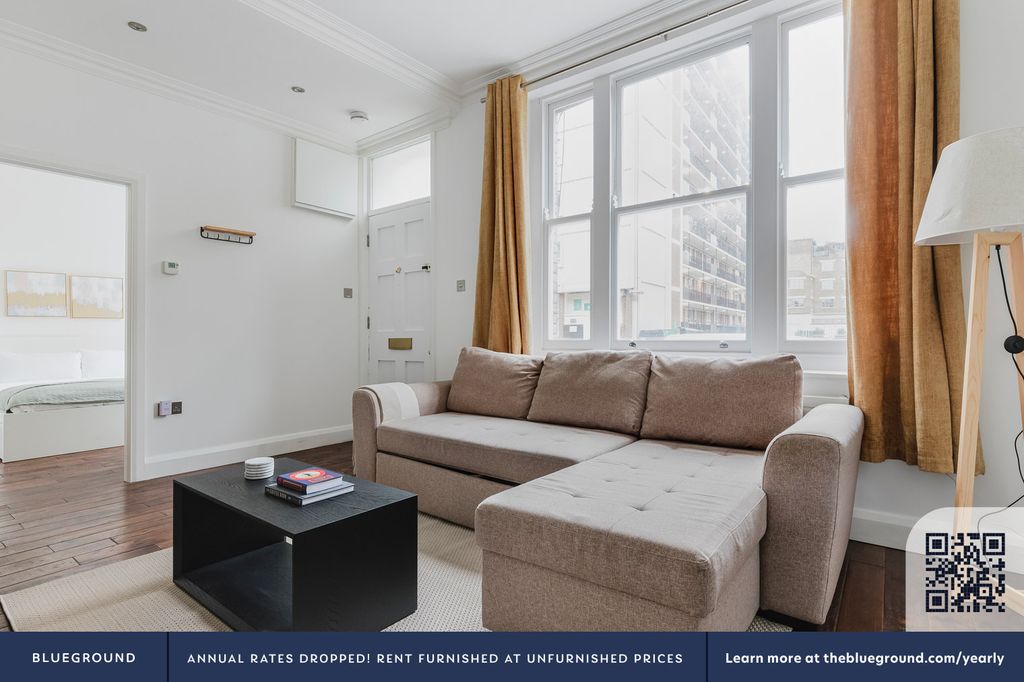 Property photo 3 of 14 Living Room