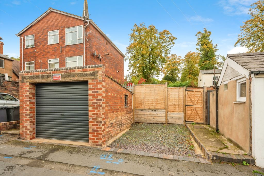 Property photo 2 of 15