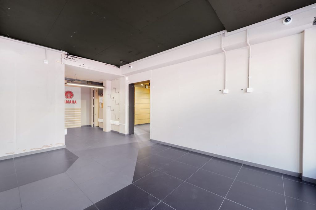 Property photo 2 of 12 Gallery