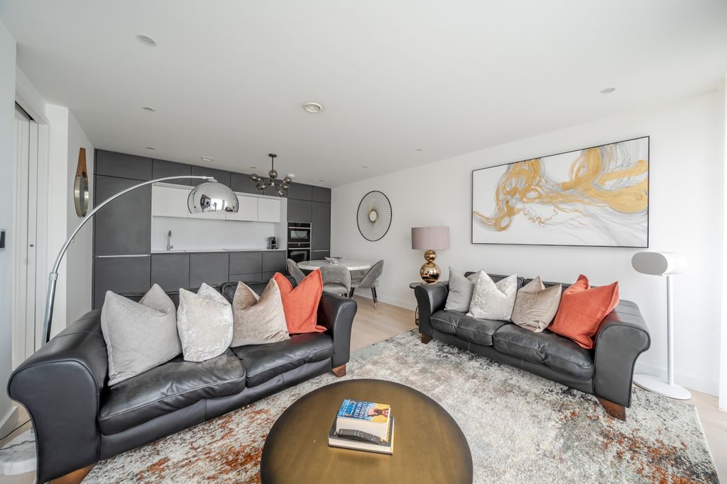 Property photo 3 of 24 1515472-20-6Aa2c9...