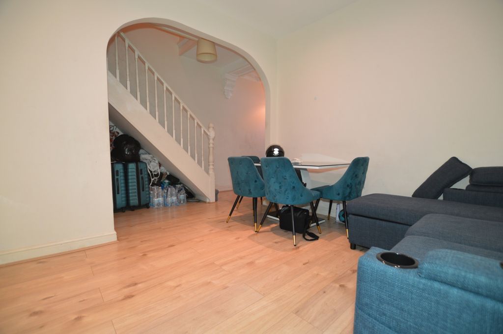 Property photo 1 of 9 Dsc_0467 - Copy