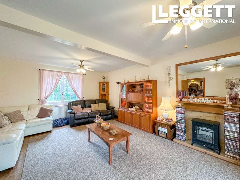Property photo 2 of 10