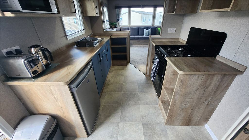 Property photo 3 of 14 Picture No. 22