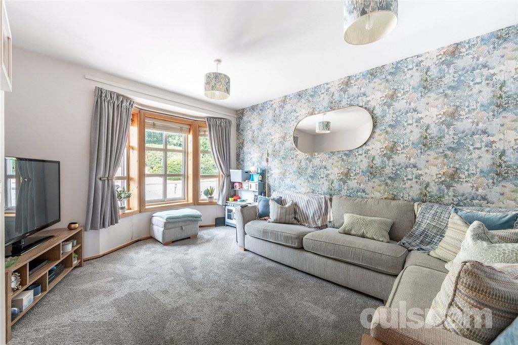 Property photo 2 of 17 Picture No. 03