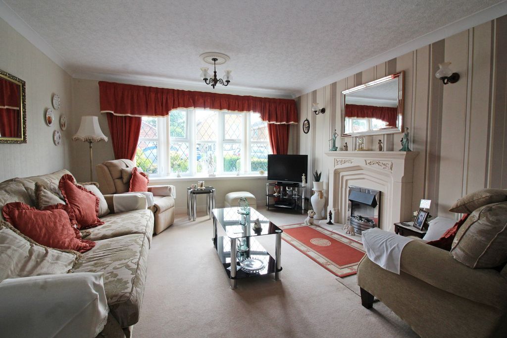 Property photo 3 of 14