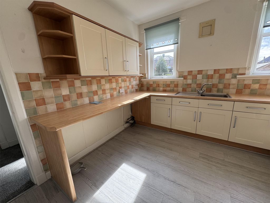 Additional image 4 of 2 bed flat for sale39 Eastfield Road, Dumfries DG1