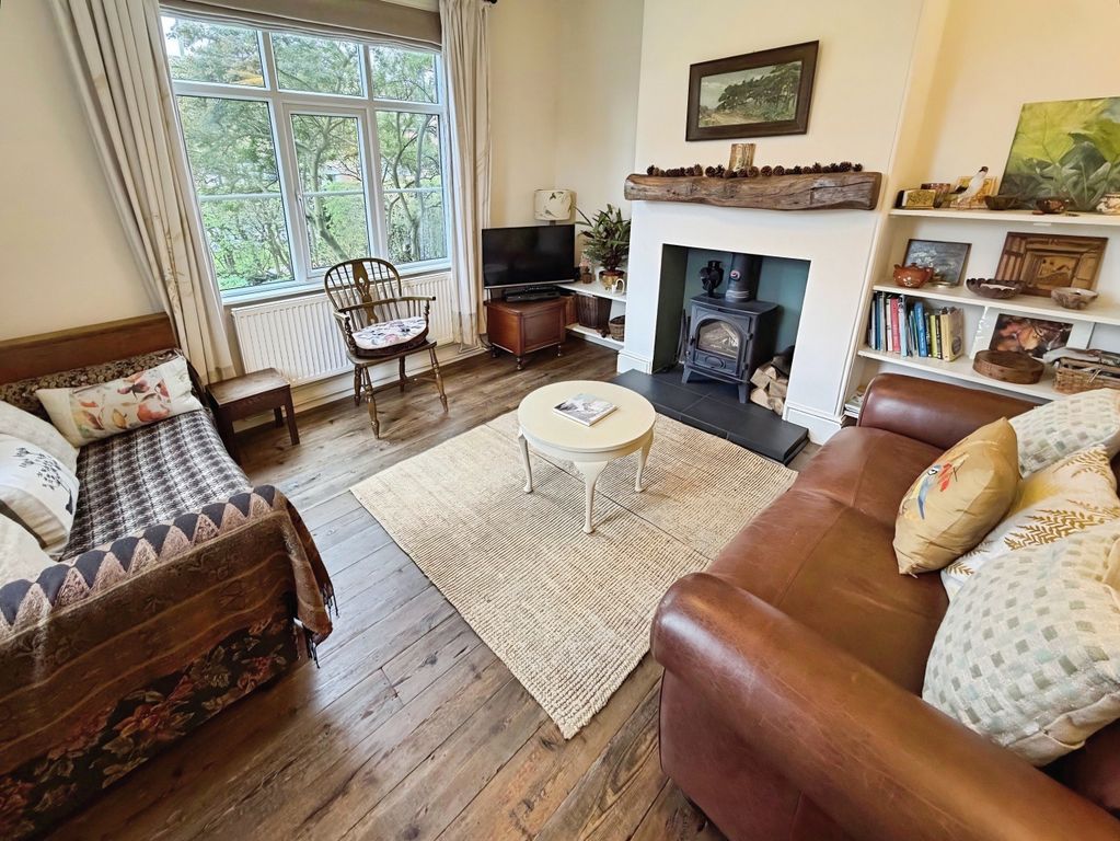 Property photo 2 of 27 d32c8961-Front 20Room 202