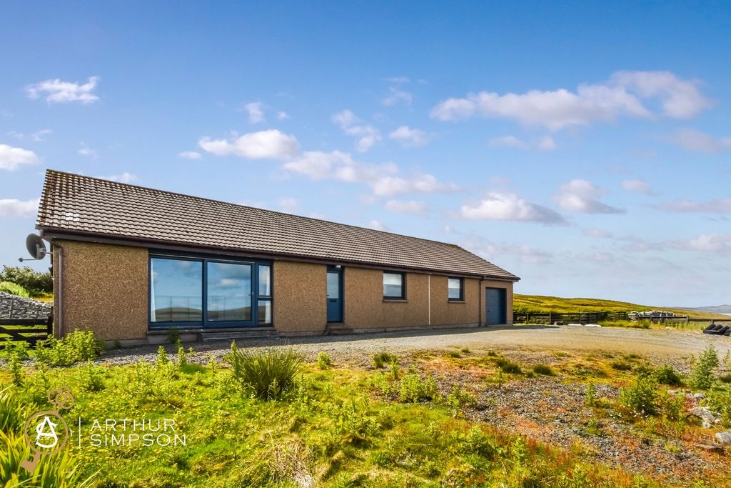 Property photo 2 of 32 4363786