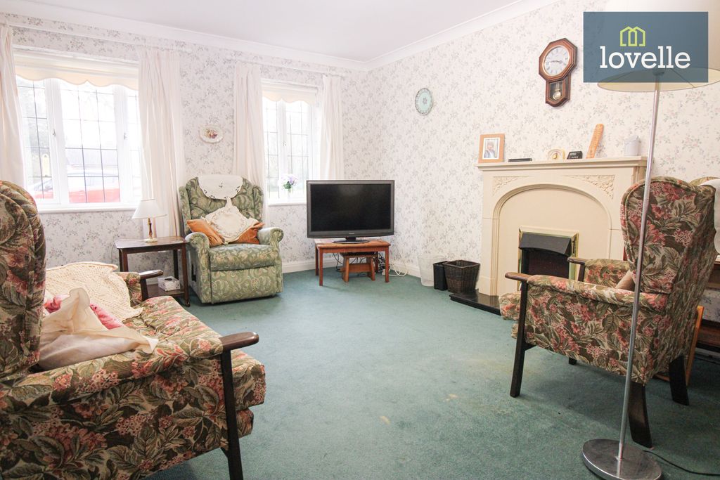 Property photo 3 of 15