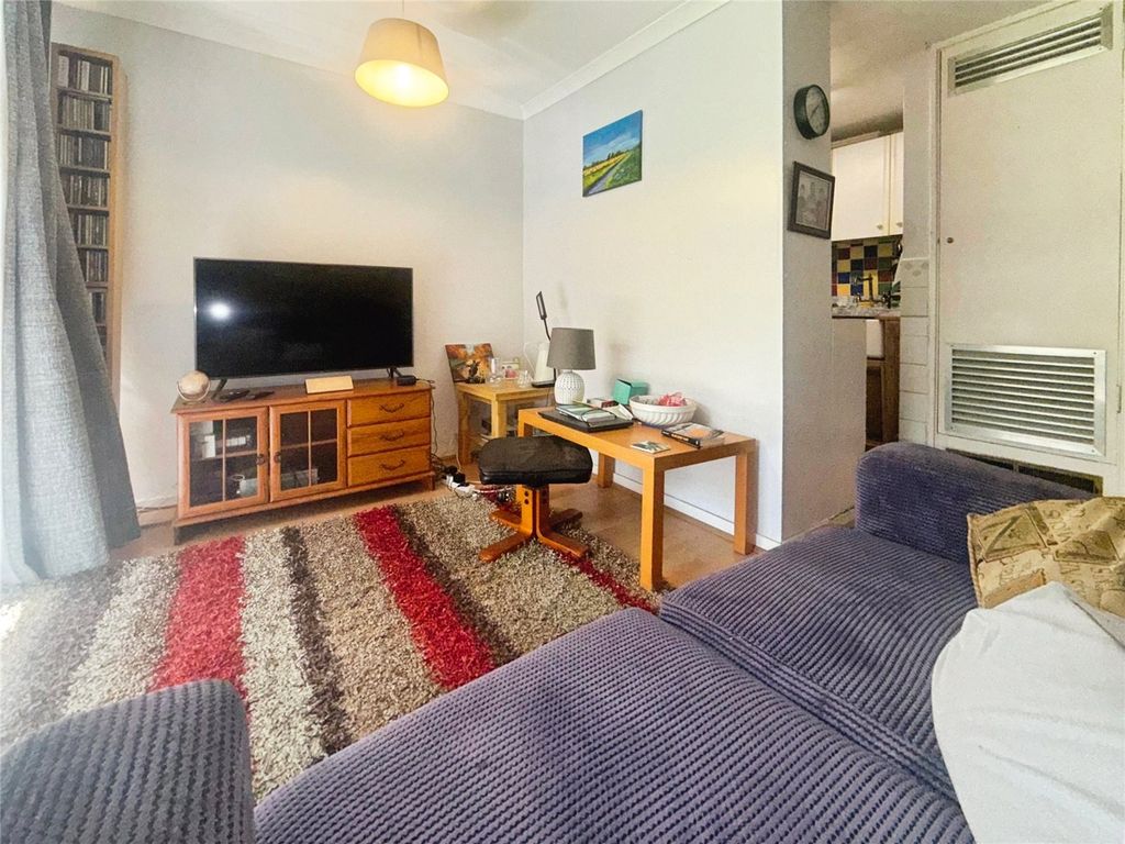 Property photo 2 of 7 Picture No. 01