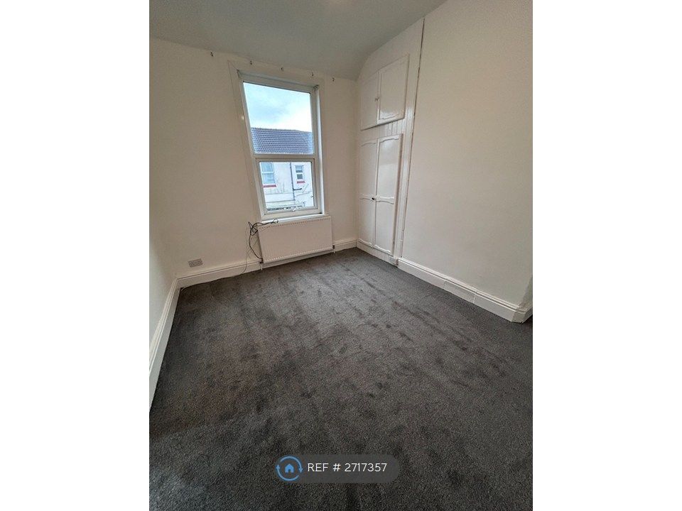 Property photo 3 of 16 Bedroom